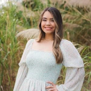 Meet your Posher, Ileana